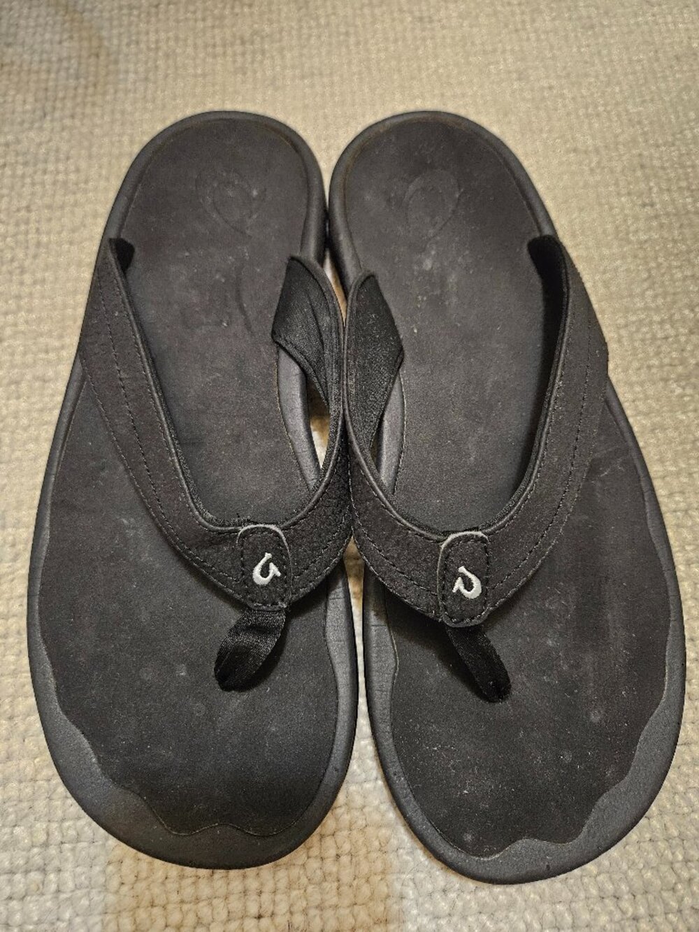 OluKai Women's Ohana Black Sandals Size 9 - Water Friendly Thong Slip On Comfy